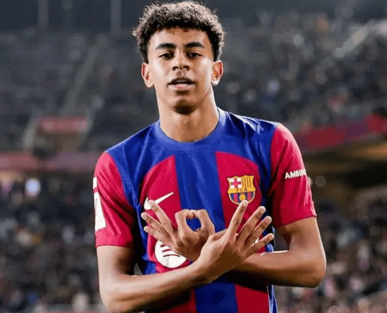 也像一名中 也像一名中